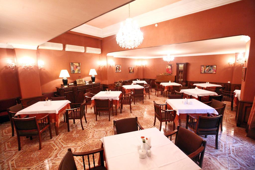 Hotel Sympatia Tbilisi Ngoại thất bức ảnh