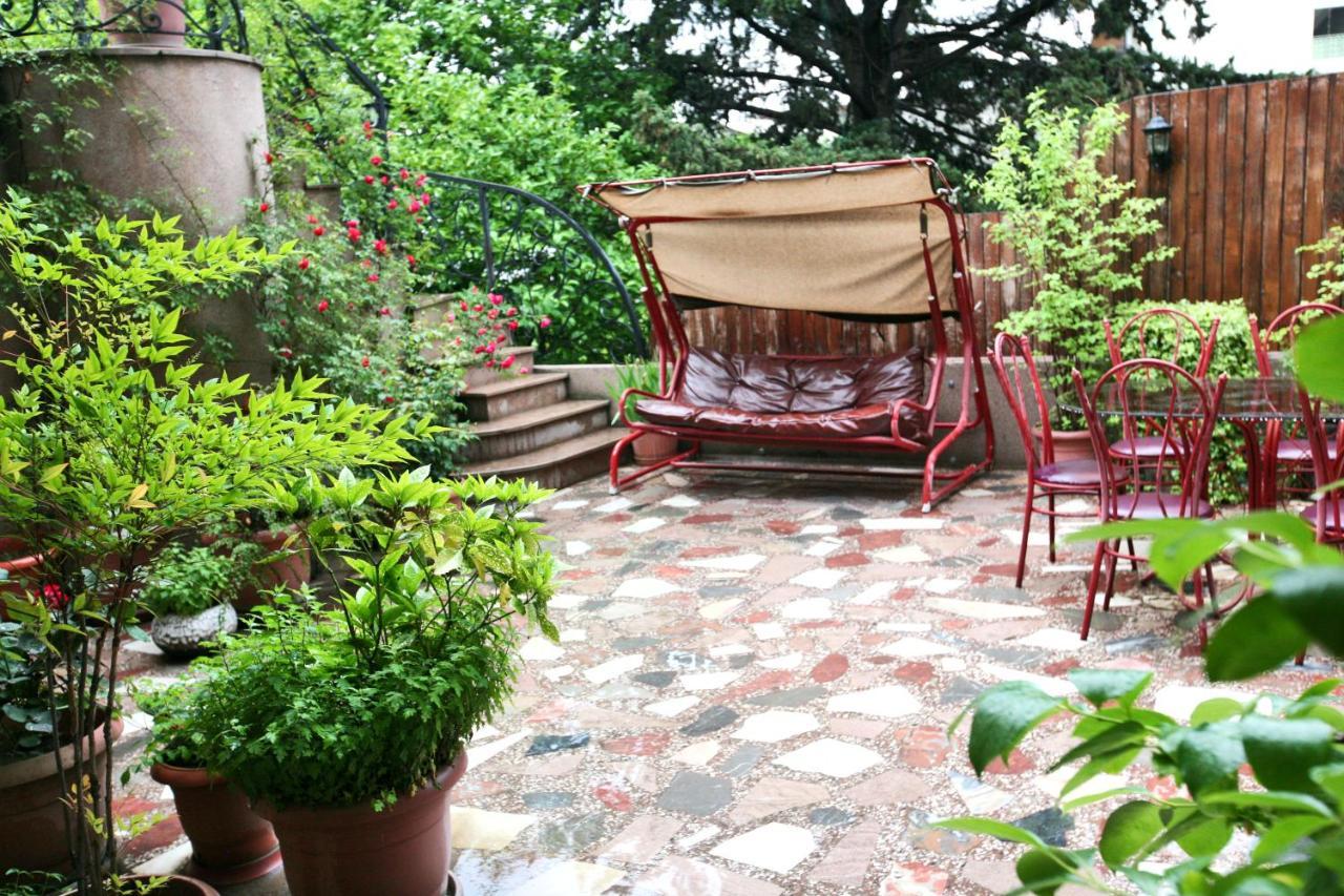Hotel Sympatia Tbilisi Ngoại thất bức ảnh
