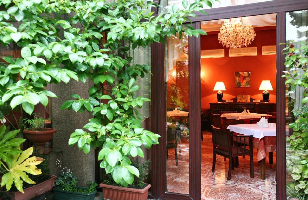 Hotel Sympatia Tbilisi Ngoại thất bức ảnh