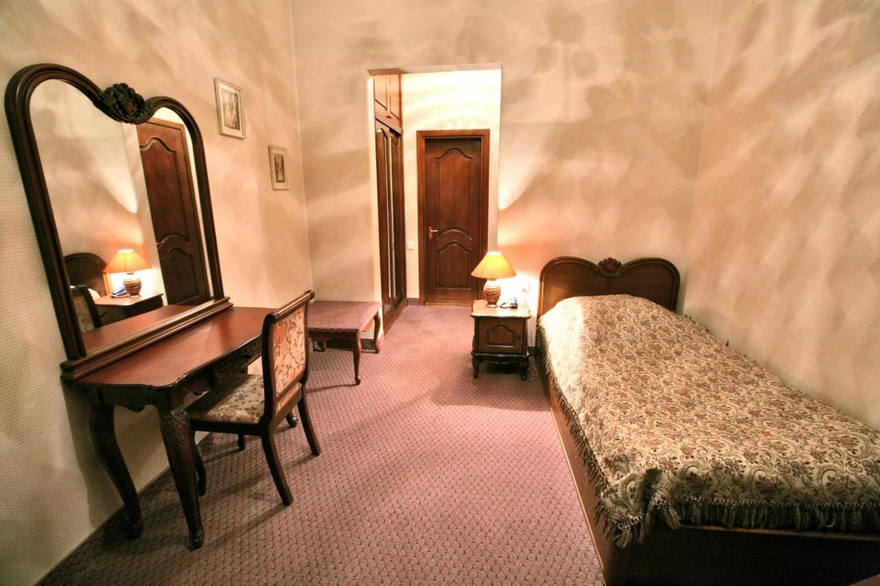 Hotel Sympatia Tbilisi Ngoại thất bức ảnh